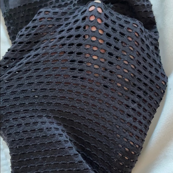 Fabletics Cropped Legging with Mesh Calf - Picture 4 of 6